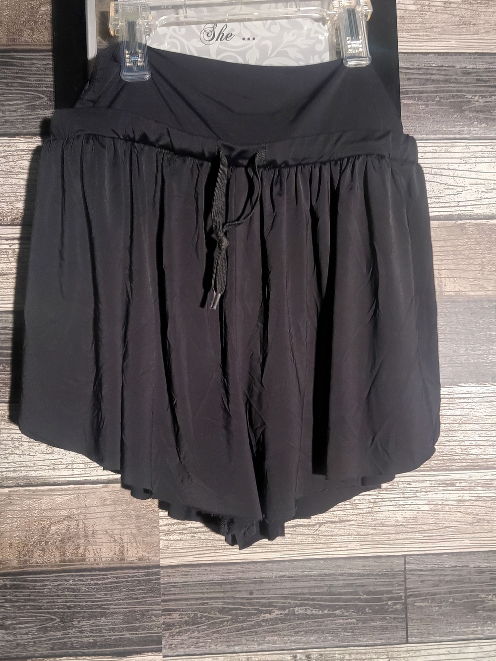 Black Women's Drawstring Flow Shorts